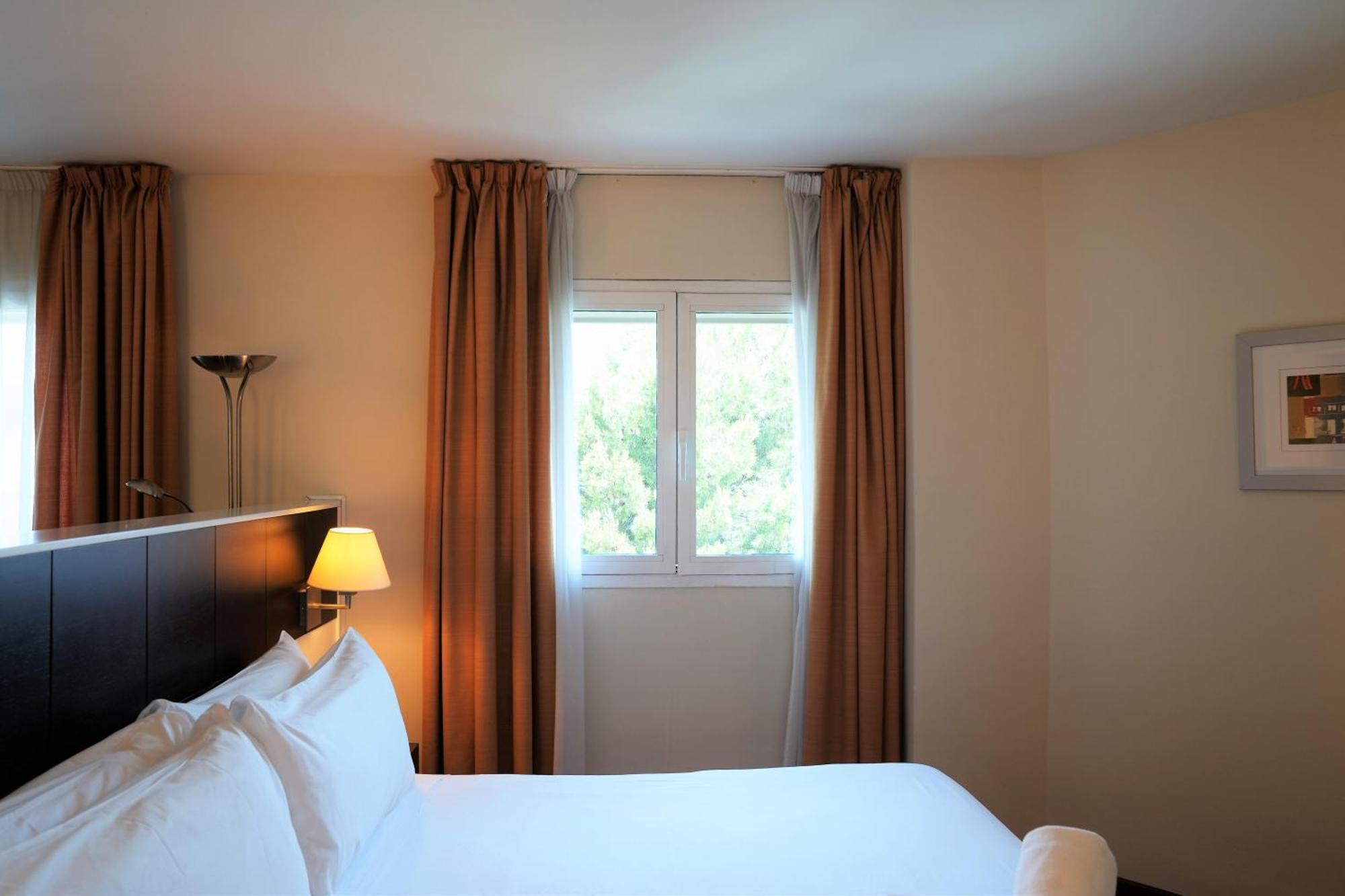 ปอร์ต เฟเรีย บาเลนเซีย Hotel ภายนอก รูปภาพ