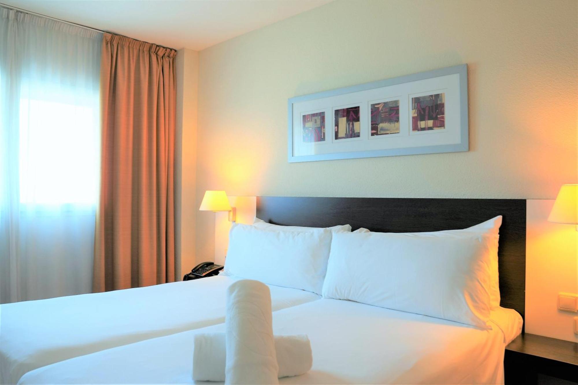 ปอร์ต เฟเรีย บาเลนเซีย Hotel ภายนอก รูปภาพ