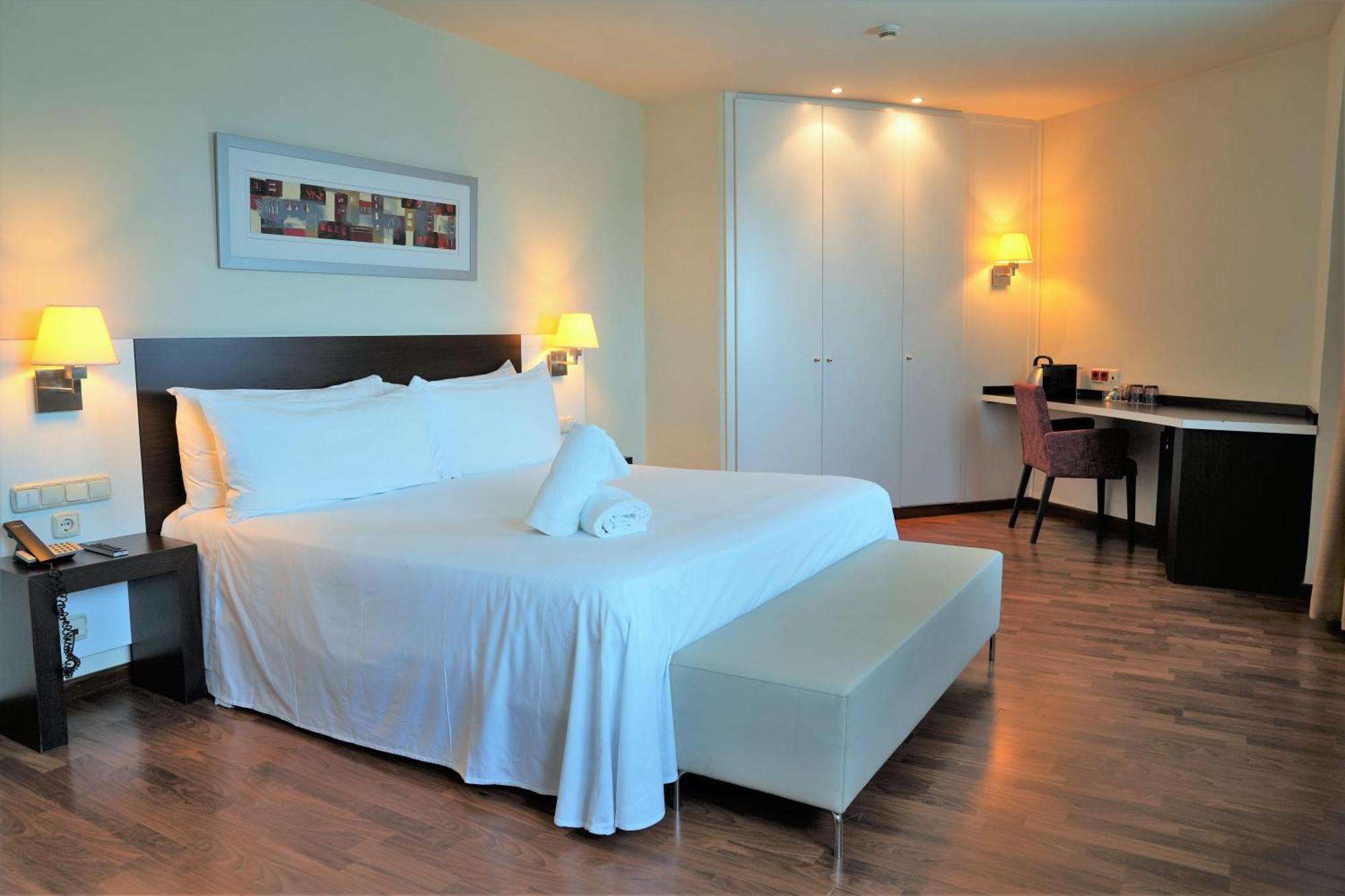 ปอร์ต เฟเรีย บาเลนเซีย Hotel ภายนอก รูปภาพ