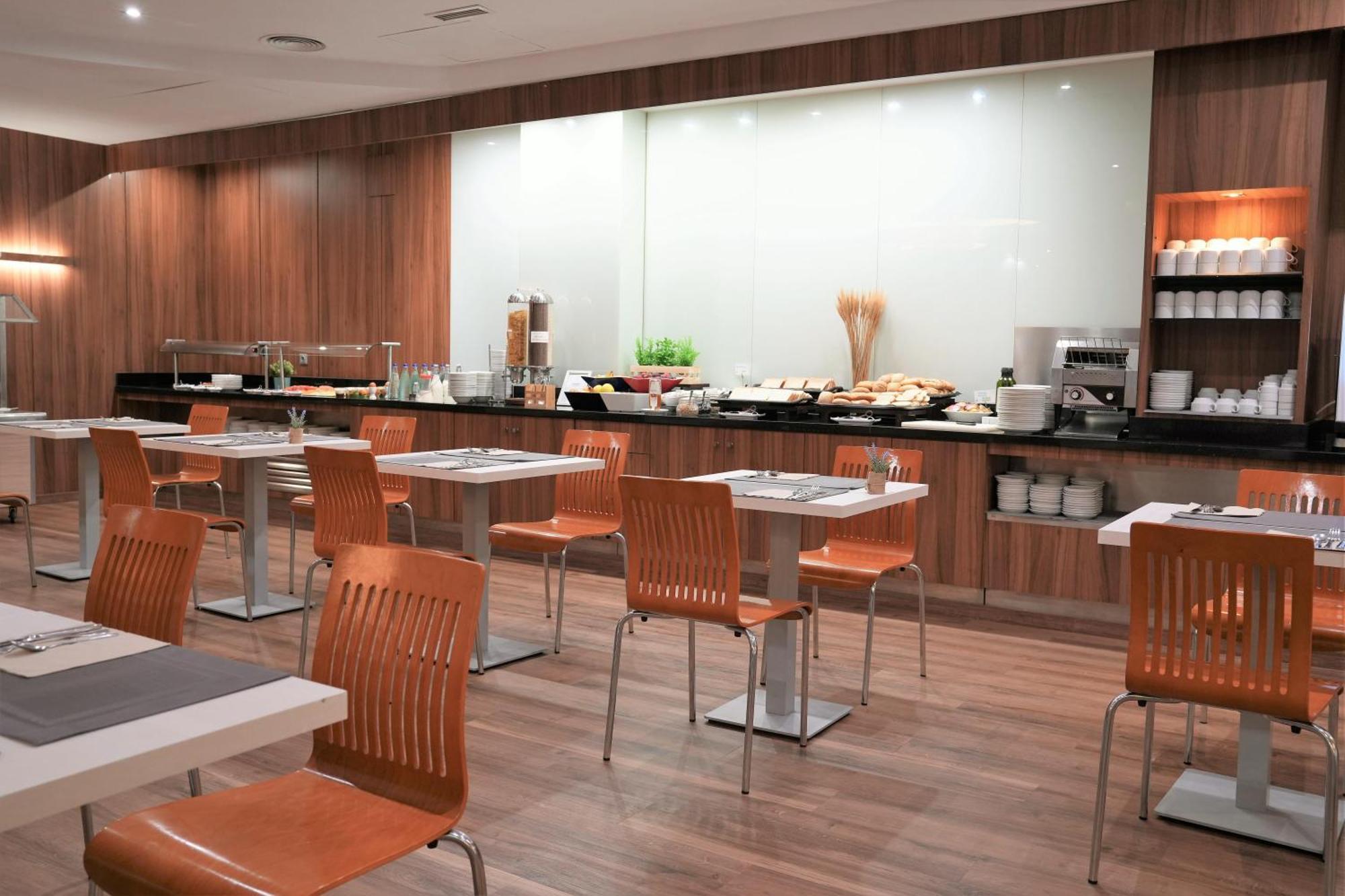ปอร์ต เฟเรีย บาเลนเซีย Hotel ภายนอก รูปภาพ